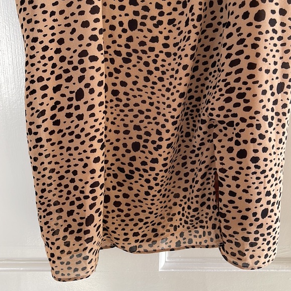 Lulu’s fantastic cheetah print mini dress - Picture 3 of 7
